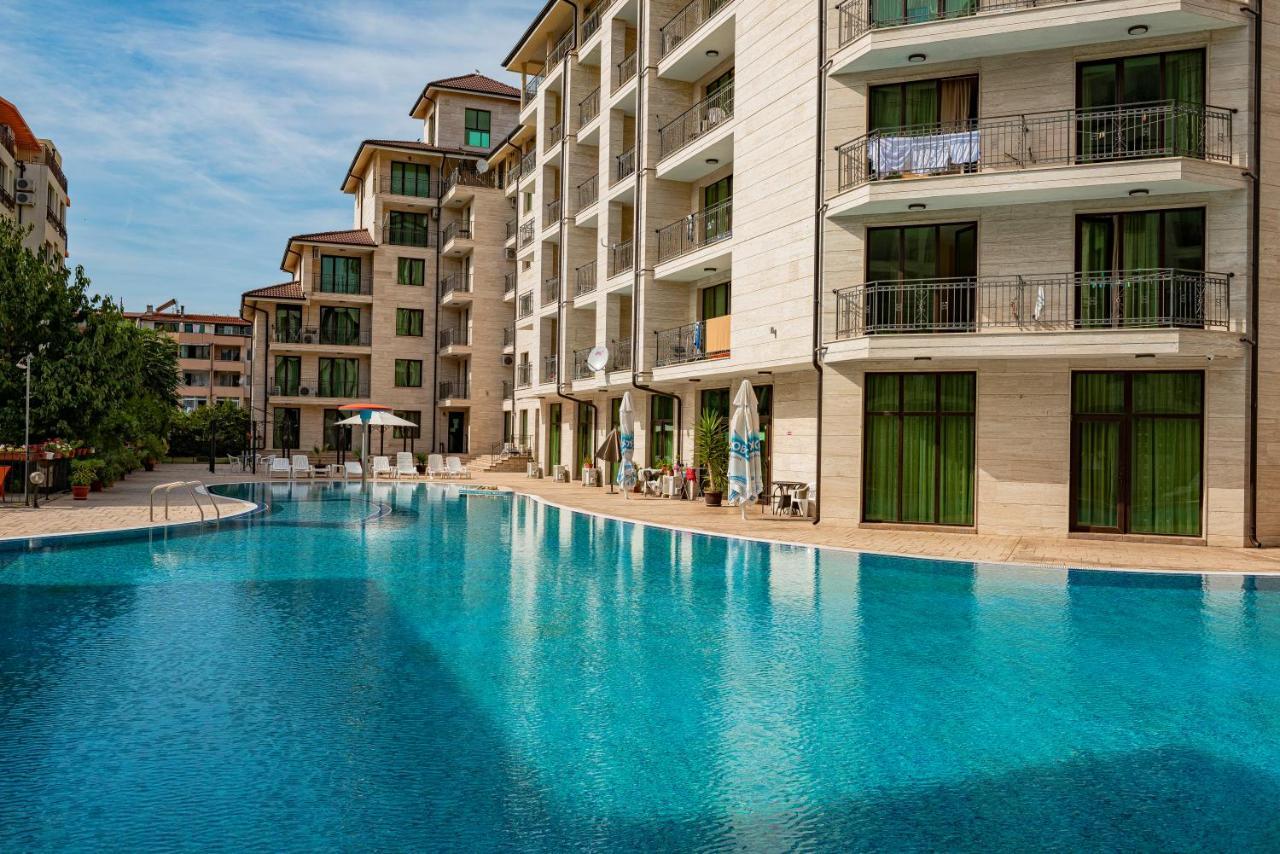 Amadeus Lux - Menada Apartments Slantschew brjag Exterior foto