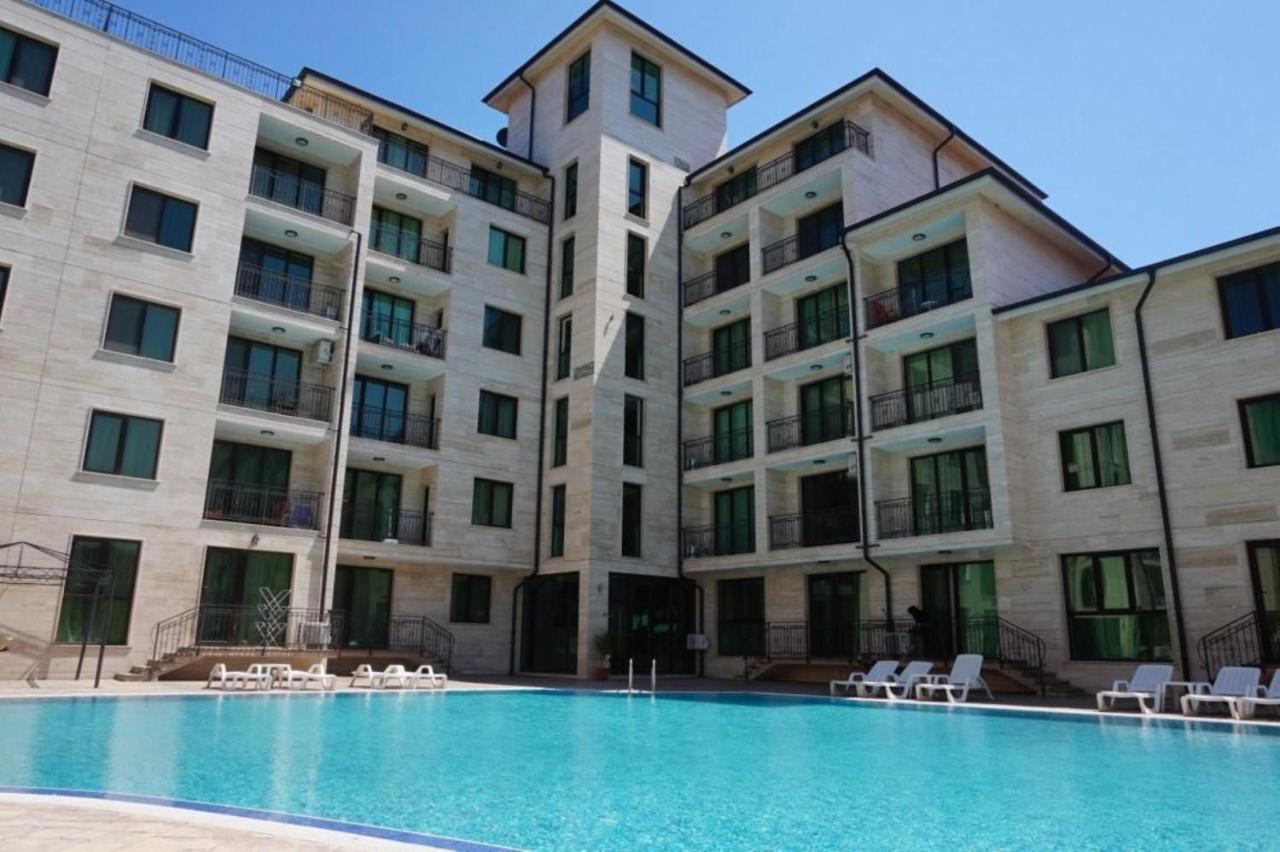 Amadeus Lux - Menada Apartments Slantschew brjag Exterior foto